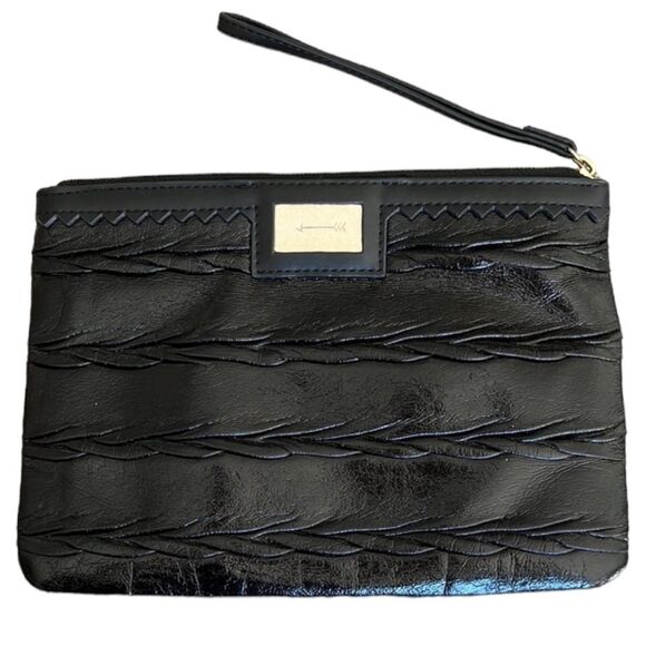 Stella & Dot Black Wristlet LIKE NEW - Picture 1 of 11